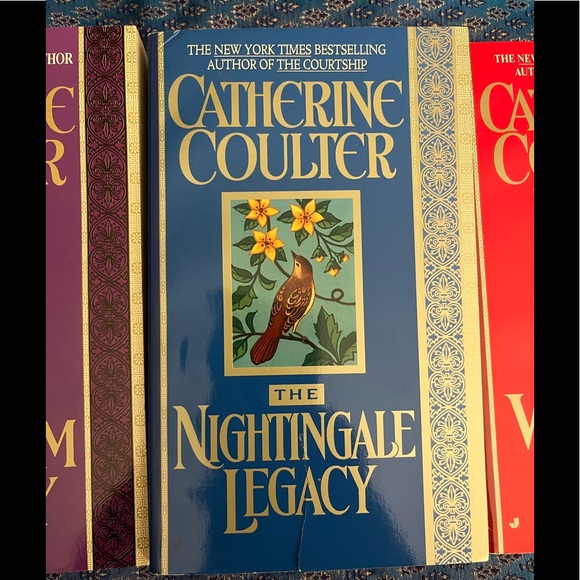 Summer/Beach Reads - Catherine Coulter’s Legacy Trilogy in paperback - Picture 9 of 9